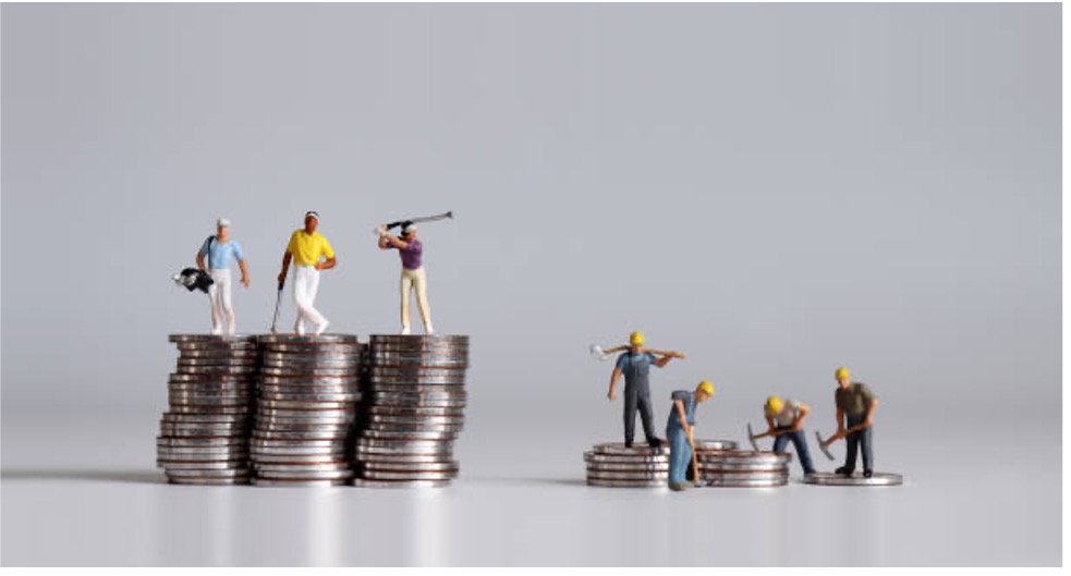 Two groups of figures. Three are stood on top of tall stacks of coins with golf equipment. The other four figures are wearing construction equipment and working on much smaller stacks of coins.