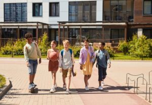 5 tweens walking together